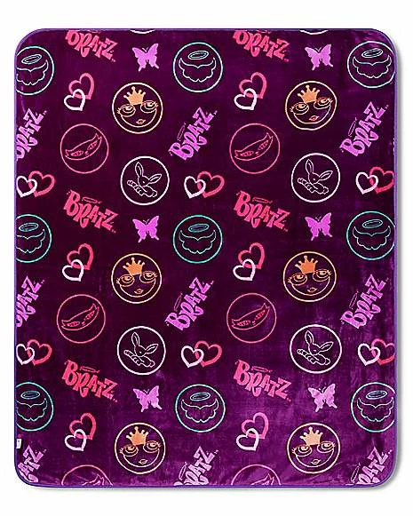 Brand new π Dump Him Reversible Fleece Blanket - Bratz βοΈ 4 Brand new π Dump Him Reversible Fleece Blanket - Bratz βοΈ - Image 3