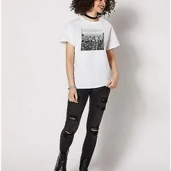Best reviews of 😉 Skyscraper Group Photo T 👚 Shirt - Friends 😀 -Spencer's Shop 07588379 c